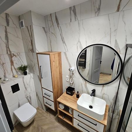 Apartament Konstancji ปีวา ภายนอก รูปภาพ